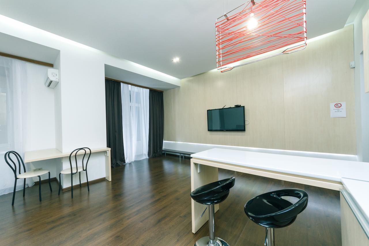 Kreschatik 21 With Terrace 2Br Kiev Exteriör bild
