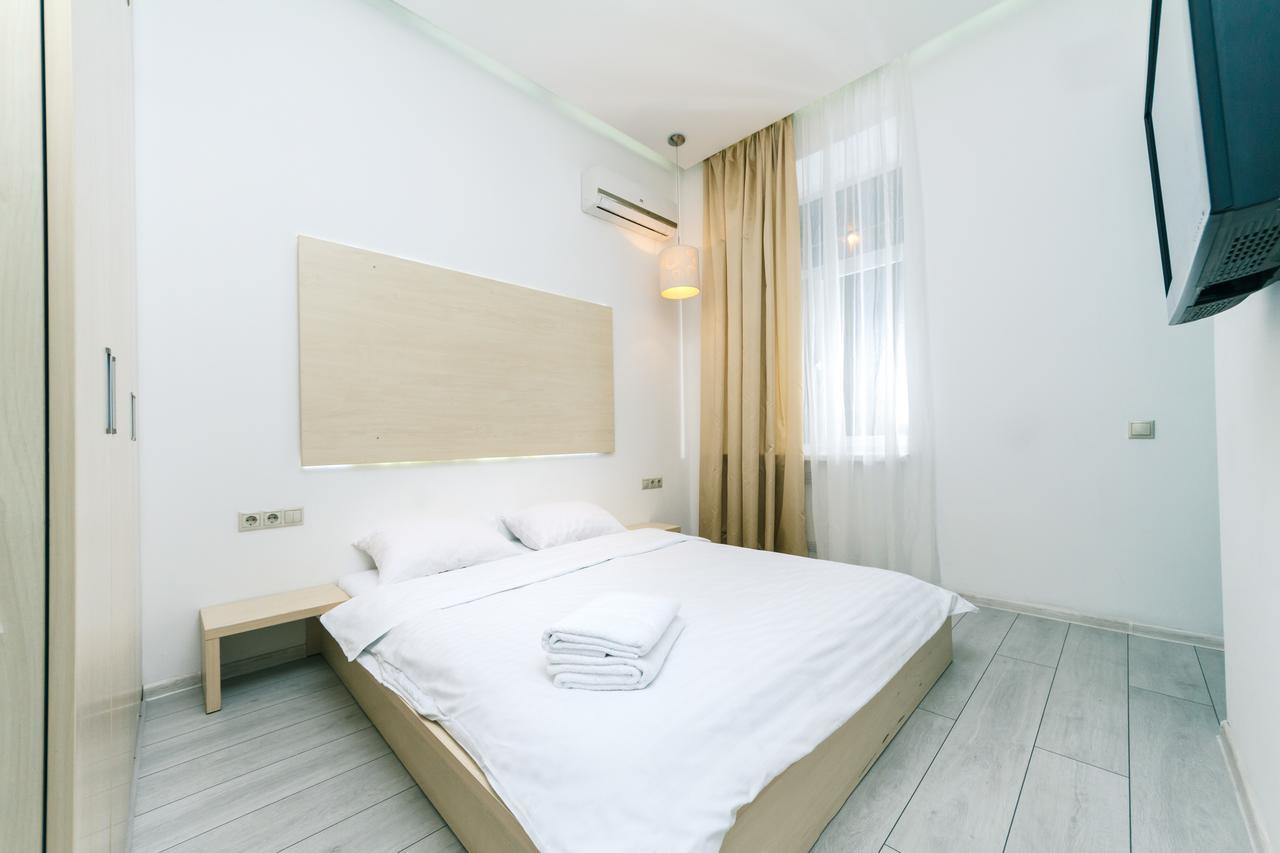 Kreschatik 21 With Terrace 2Br Kiev Exteriör bild