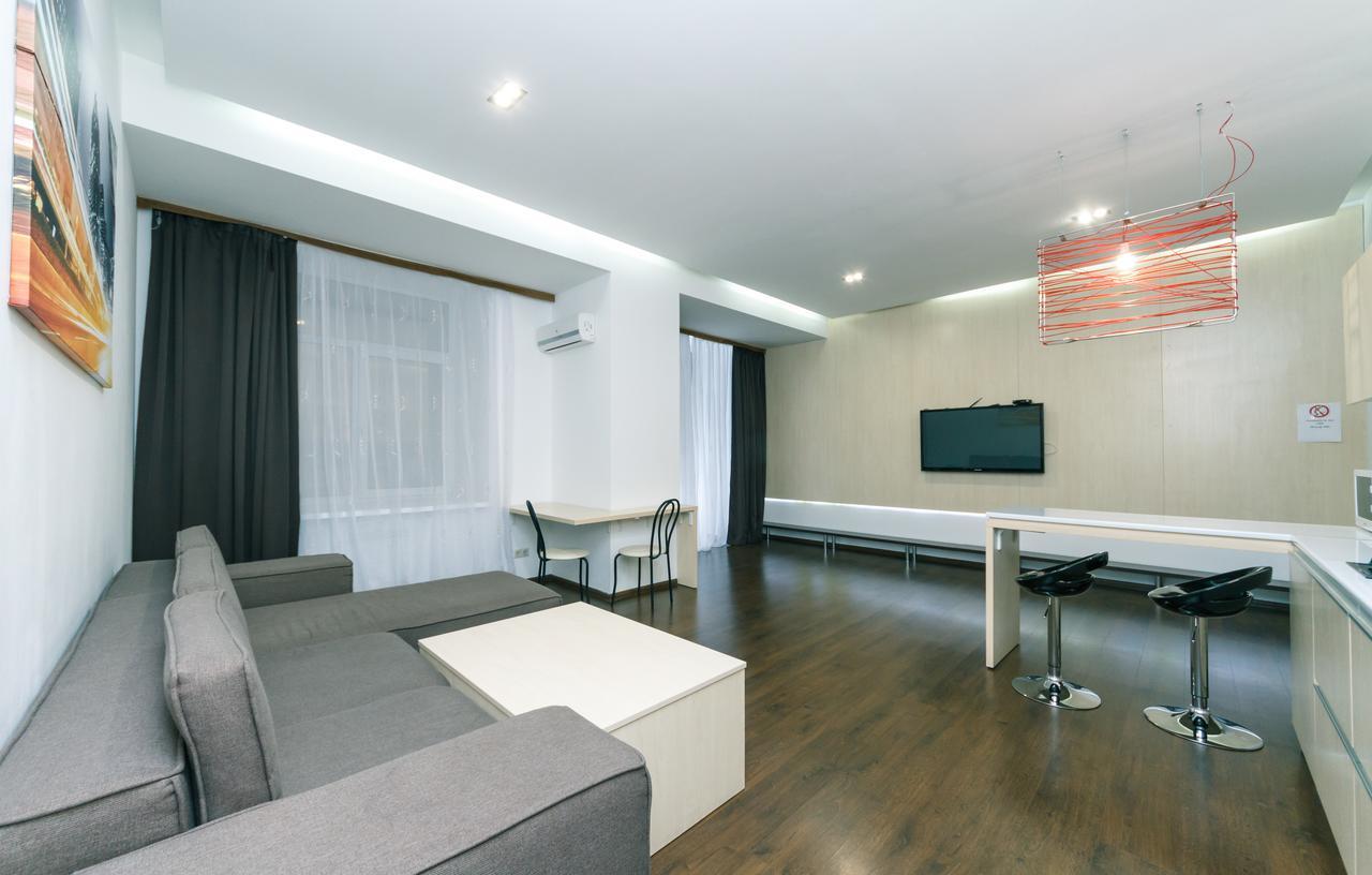 Kreschatik 21 With Terrace 2Br Kiev Exteriör bild