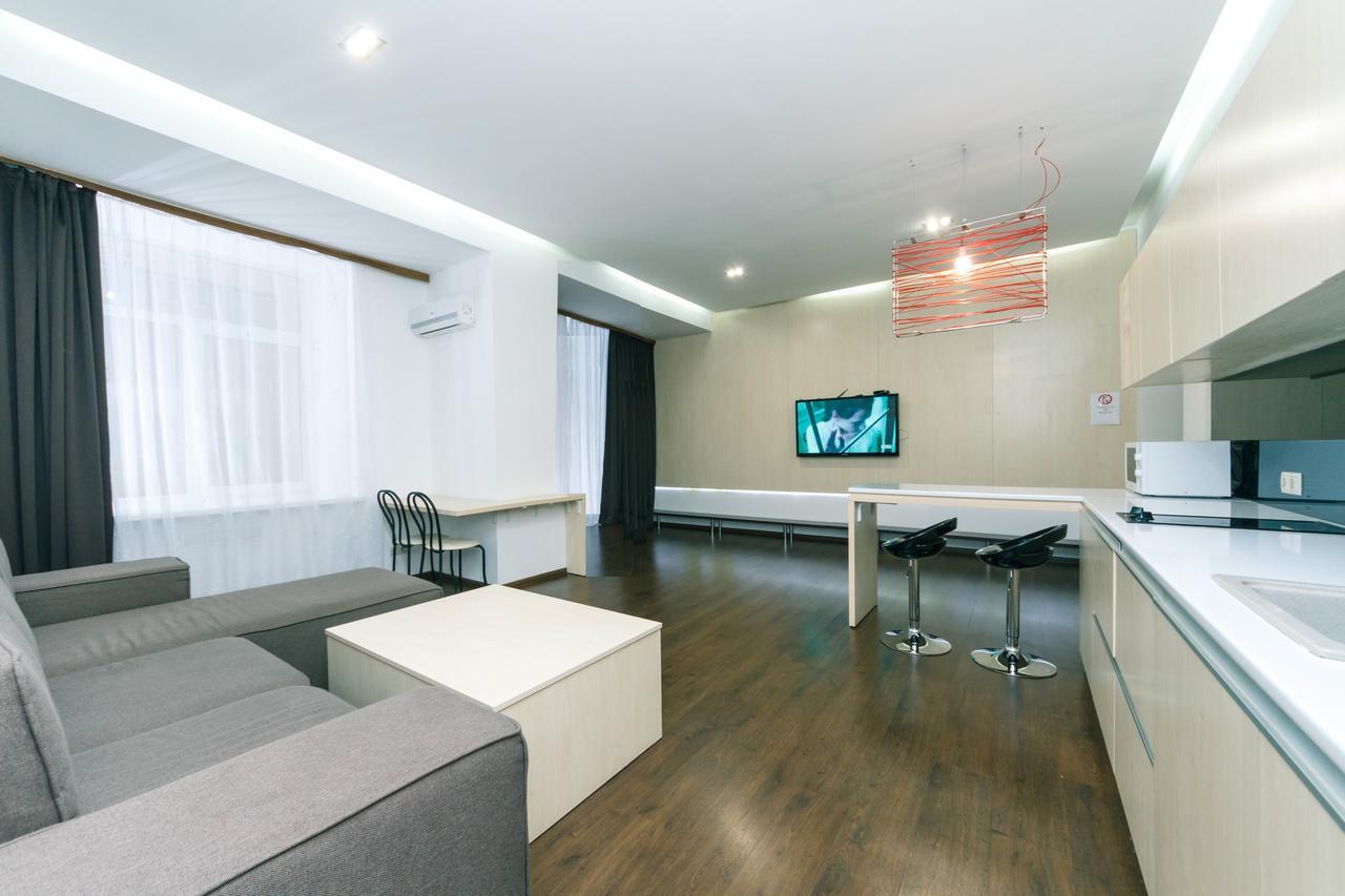 Kreschatik 21 With Terrace 2Br Kiev Exteriör bild